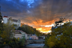 stadt-sonnenuntergang-fluss-gebaeude