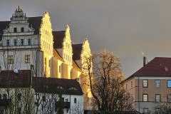 stadt-sonnenuntergang-giebel-erkern